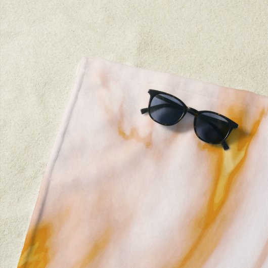 Serviette De Plage Or Et Pierre Marbre blanc (En situation)