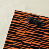 Serviette De Plage Orange, cool, tendance, art graphique géométrique (En situation)
