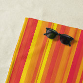 Serviette De Plage Orange rouge jaune rayures (En situation)