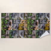 Serviette De Plage **"Otterly Adorable : Un collage photo de Otters (Devant)