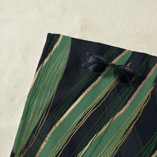 Serviette De Plage Palmier Vert Feuille Gold Strokes Gris Design (En situation)