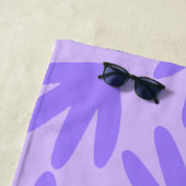 Serviette de plage PALMIERS VIOLETS (En situation)