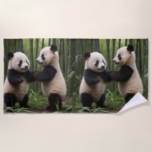 Serviette De Plage Pandas Bébés En Jeu Dans Une Forêt De Bambou,