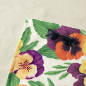 Serviette De Plage Pansies sur blanc cassé (En situation)