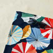 Serviette De Plage Parapluies colorés (En situation)