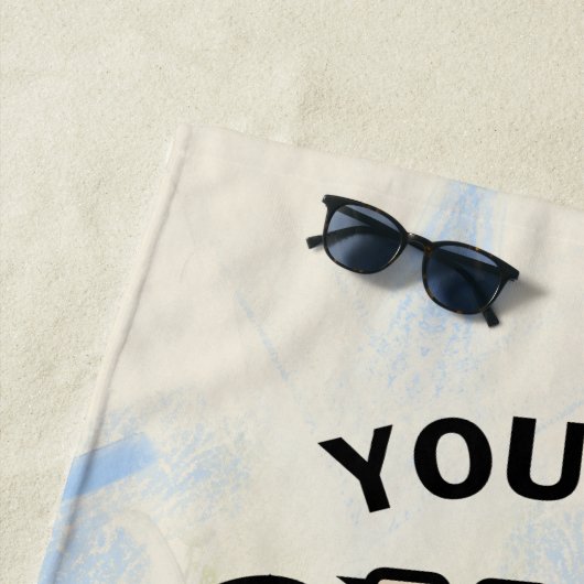 SERVIETTE DE PLAGE PARFAITE PERSONNALISÉE Vert & B (En situation)