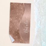 Serviette De Plage Parties scintillant métal Rose or personnalisé<br><div class="desc">Personnalisez facilement cette serviette de plage à motif rose en or brossé et en faux parties scintillant glamour avec votre propre nom personnalisé.</div>