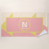 Serviette De Plage Pastel Jaune rose et crème Filles géométriques Nom (Devant)