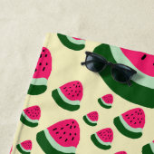 Serviette De Plage Pastèques Fantaisistes Motif de Fruits d'Été Migno (En situation)