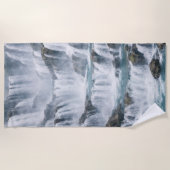 Serviette De Plage Paysage de cascade brumeuse (Devant)