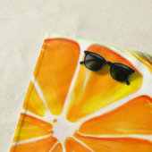 Serviette De Plage Peinture d'agrumes dynamique (En situation)