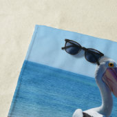 Serviette De Plage Pelican Perché Sur Un Rocher De Plage, (En situation)