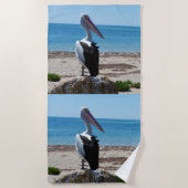 Serviette De Plage Pelican Perché Sur Un Rocher De Plage, (Devant)