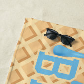 Serviette De Plage Perche de crème glacée bleue personnalisée (En situation)