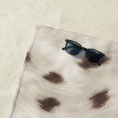 Serviette De Plage Personalized Chic Neutral Leopard Animal Print (En situation)