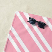 Serviette De Plage Personnalisé, jolie bande rose et blanche (En situation)