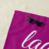 Serviette de plage personnalisée pour femmes en li (En situation)