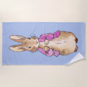 Serviette De Plage Pierre le lapin avec un arrière - plan bleu (Devant)
