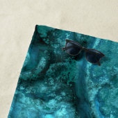 Serviette De Plage Pierre turquoise abstraite (En situation)