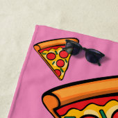 Serviette De Plage Pizza Friday Design - Beach Towel (En situation)