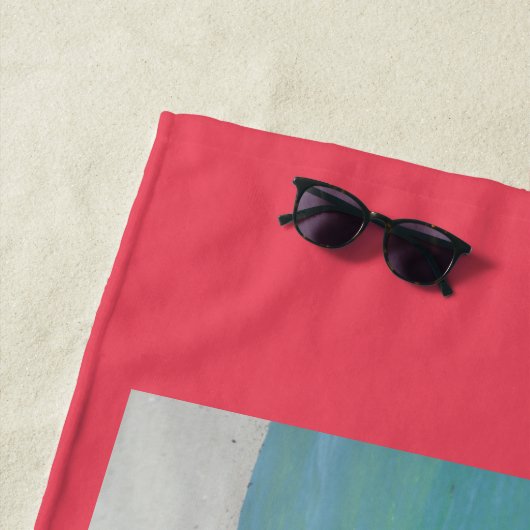 Serviette De Plage Plage de bord de mer Lecture rouge (En situation)