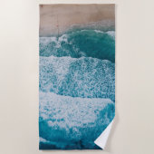 Serviette De Plage Plage de sable des vagues de l'océan bleu (Devant)