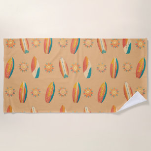Serviette De Plage Planches de surf colorées et soleils contre sable