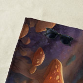 Serviette De Plage Planète de champignons magiques (En situation)