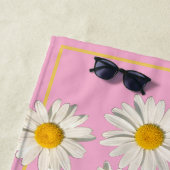 Serviette De Plage Pocket full of daisies beach towel.  (En situation)
