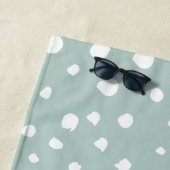 Serviette De Plage Points Dalmatiens verts, Spots, Votre Nom (En situation)