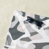 Serviette De Plage Points gris clair motif Abstrait tacheté (En situation)