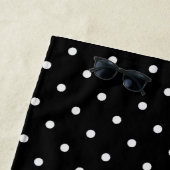 Serviette De Plage Points noirs et blancs (En situation)