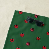 Serviette de plage Pois de Ladybug (En situation)