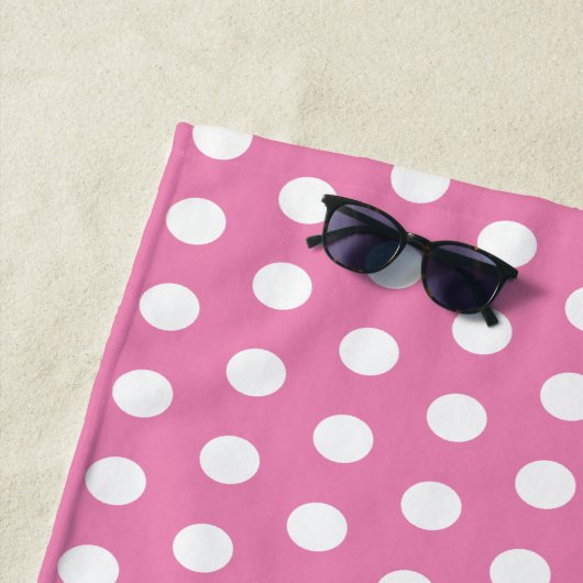 Serviette De Plage Pois simple rose et blanc (En situation)