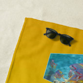 Serviette De Plage Poisson anthias sur récif corallien - Conception p (En situation)