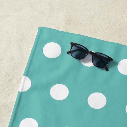Serviette de plage Polka Dot (Aqua & White) (En situation)