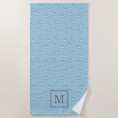 Serviette De Plage Poudre Blue Whimsical Chats Motif avec Monogramme (Devant)