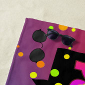Serviette de plage pour fête au bord de la piscine (En situation)