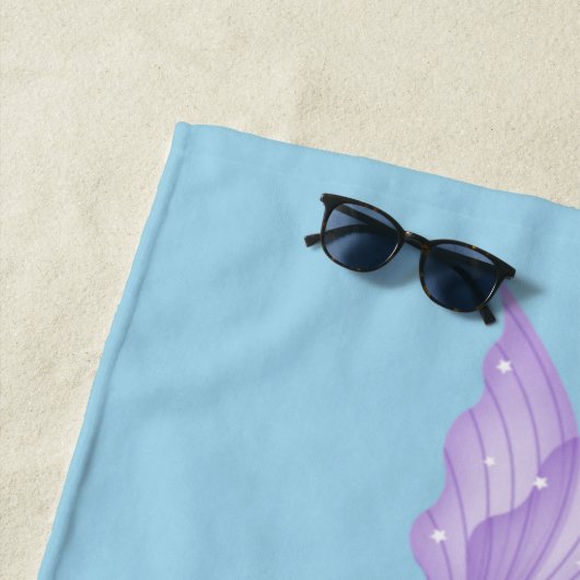 Serviette de plage pourpre Mermaid Tail (En situation)
