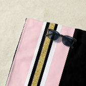 Serviette de plage printemps rose et blanc or noir (En situation)