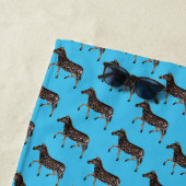Serviette De Plage Pub anglais Polka Dot Zebra (En situation)
