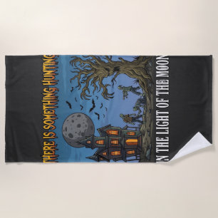 Serviette De Plage Quelque Chose de Chasse Lumière Lune Halloween Mai
