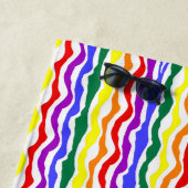 Serviette de plage Rainbow Pride (En situation)