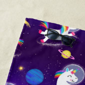 Serviette De Plage Rainbow Unicorns In Space Purple Ombre (En situation)