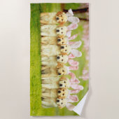 Serviette De Plage Rangée de lapins chiots (Devant)