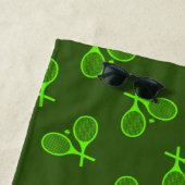 Serviette De Plage Raquettes de tennis vert néon fluorescent rétro (En situation)