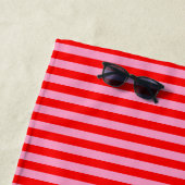 SERVIETTE DE PLAGE RAYÉE ROSE ROUGE - horizontale (En situation)
