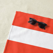 Serviette De Plage Rayures de chaise longue rouge et blanc Personnali (En situation)