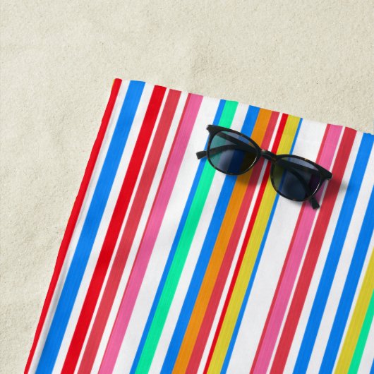 Serviette De Plage Rayures d'été bleu rouge jaune  (En situation)
