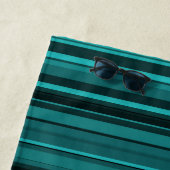 Serviette De Plage Rayures noires et sarcelle (En situation)